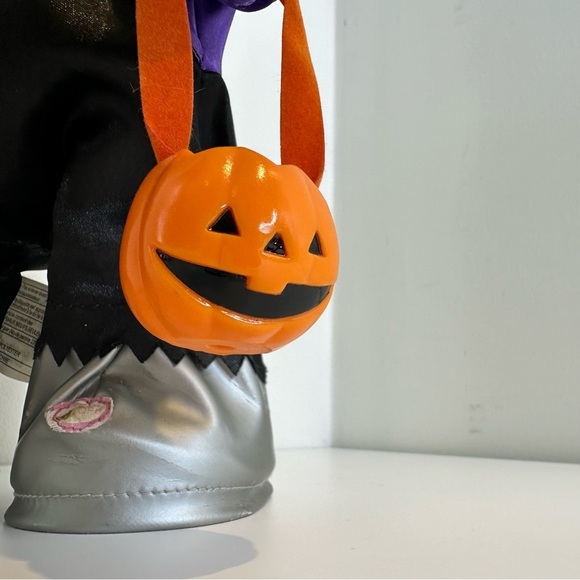 Gemmy Animated Dancing & Singing Frankenstein "Monster Mash" Song - Picture 2 of 15